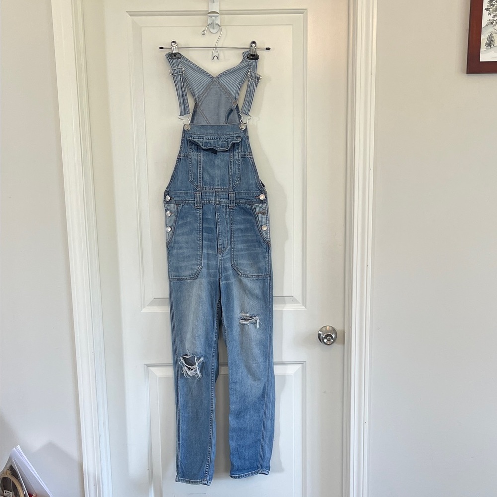 American Eagle distressed 99’s boyfriend denim overall size xs